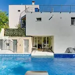 Hedonia With Heated Pool, Diklo Pensionat Zadar