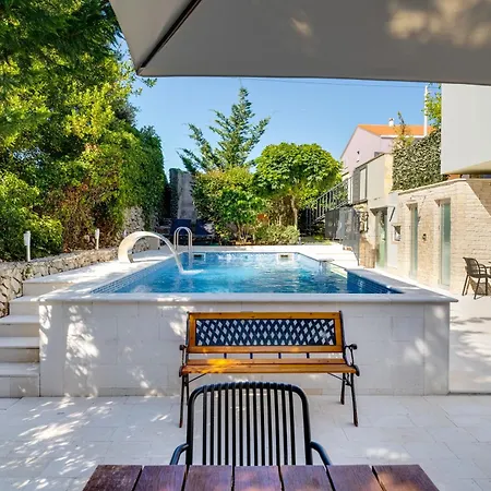 Hedonia With Heated Pool, Diklo * Zadar