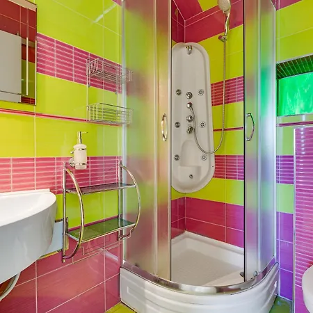 Hedonia With Heated Pool, Diklo Zadar