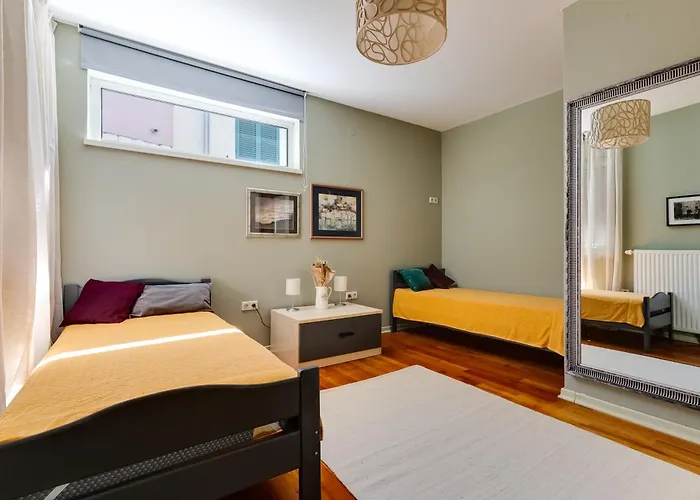 Gostinjska kuća Hedonia With Heated Pool, Diklo *