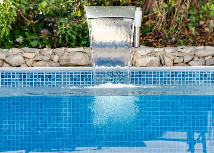 Hedonia With Heated Pool, Diklo Gostinjska kuća Zadar