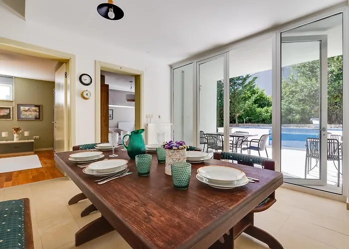 Hedonia With Heated Pool, Diklo Gostinjska kuća *